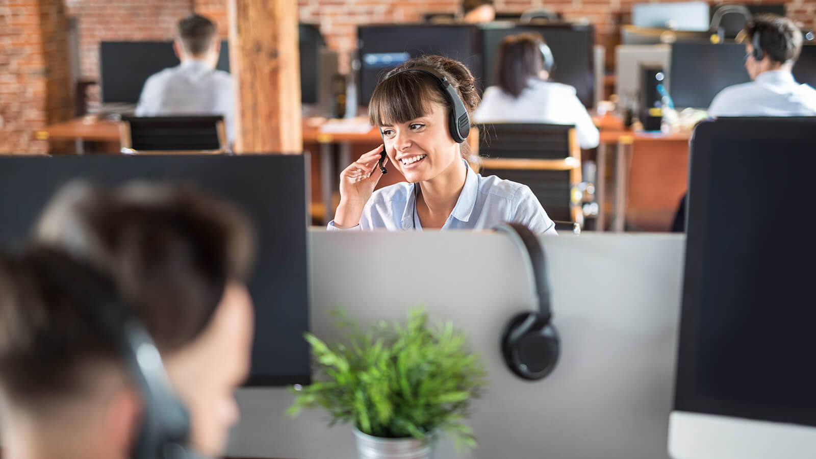 Leading Contact Center Improves Voice Service Reliability with Transformative Visibility