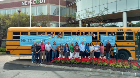 NETSCOUT Volunteering Heart of Giving