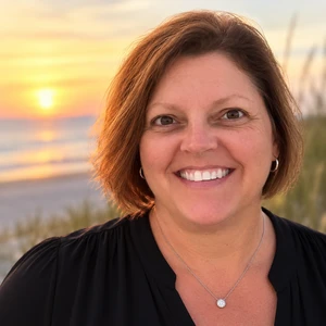 Mitzi Sapp Headshot